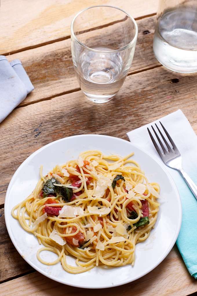 snelle maaltijd, makkelijke maaltijd, snelle pasta, goedkope pasta