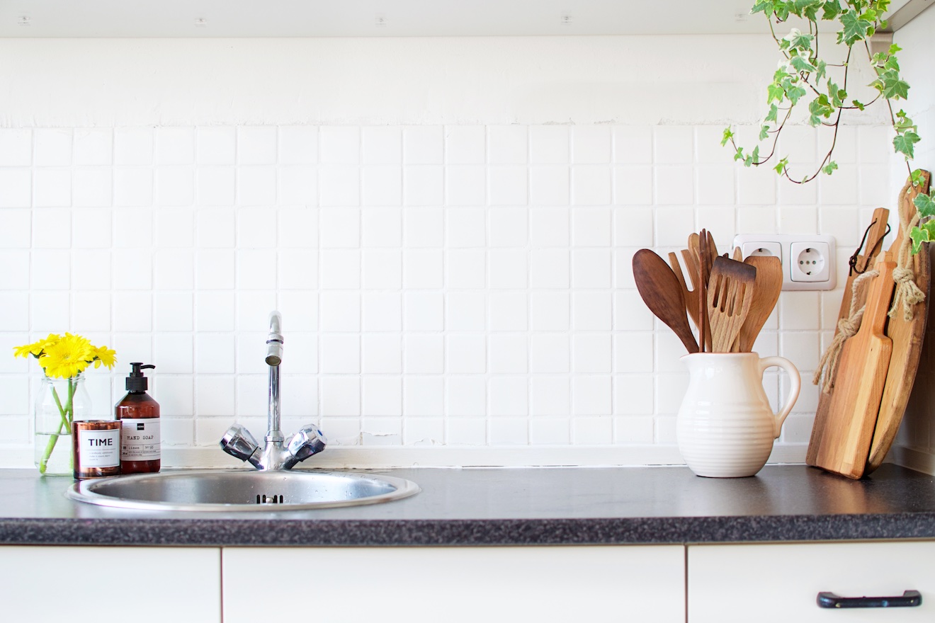 Final kitchen make over • a cup of life Aanrecht keuken gele