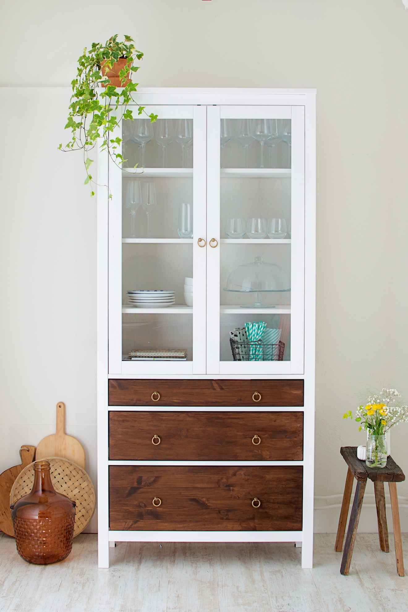 Restyle project: vitrinekast (ikeahack) • a cup of life