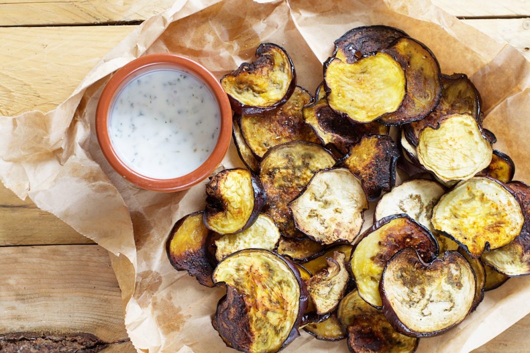 Auberginechips met yoghurtdip A Cup of Life